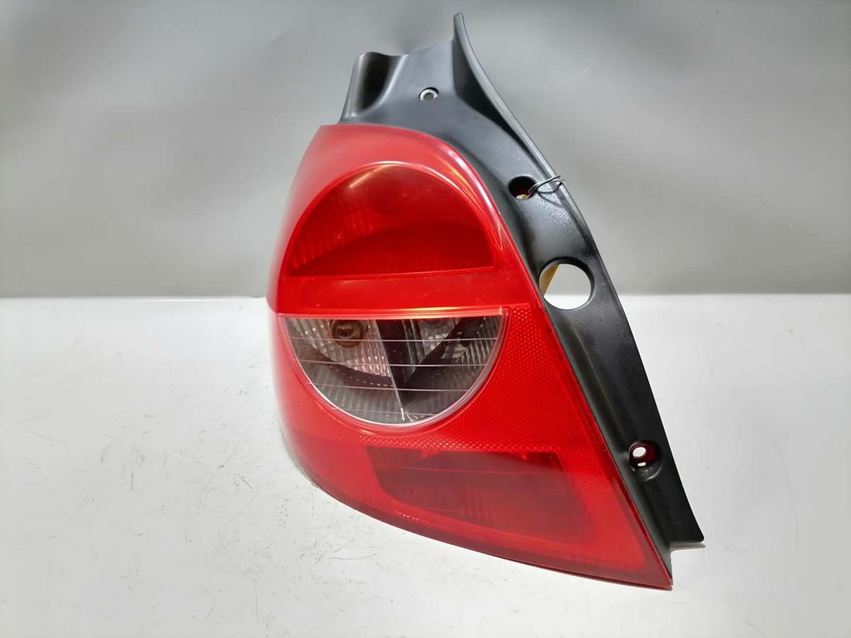 Renault Clio 3 original Rücklicht Rückleuchte links BJ05